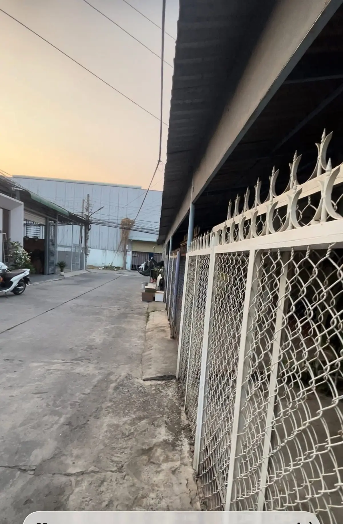 Cho thuê nhà vị trí đẹp ngay sau lưng siêu thị Coopmart